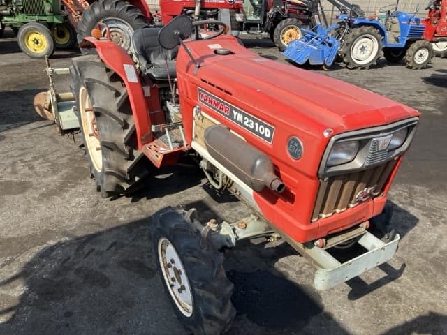 Tractor — Auction (lot 8457-1113)