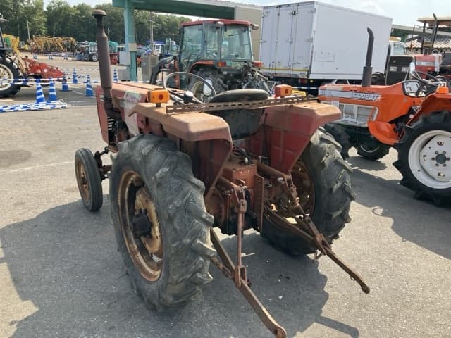 Tractor — Auction (lot 8457-1114)