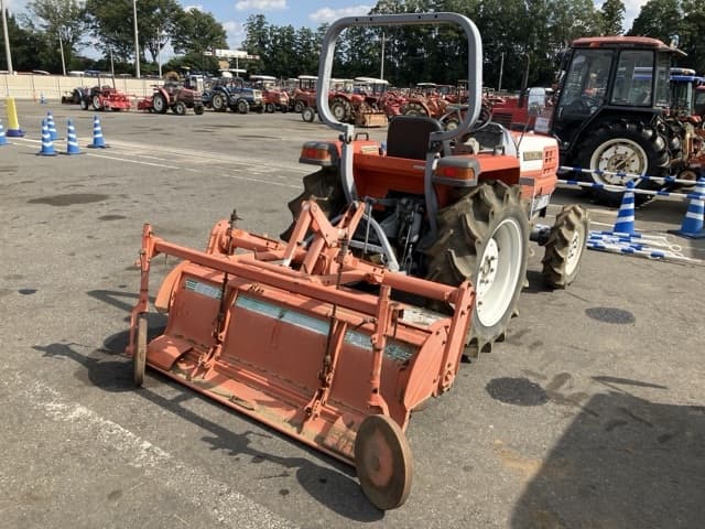 Tractor — Auction (lot 8457-1116)
