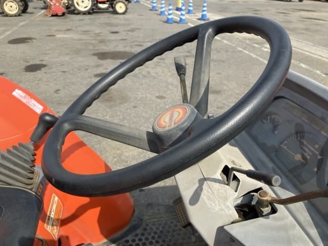 Tractor — Auction (lot 8457-1116)