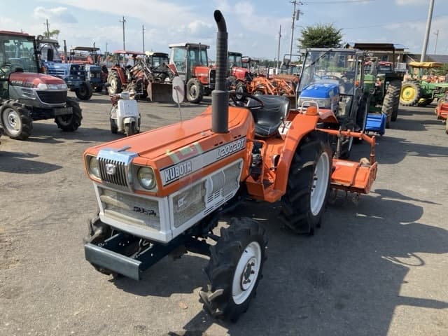 Tractor — Auction (lot 8457-1117)