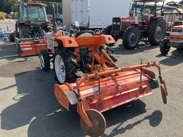 Tractor — Auction (lot 8457-1117)