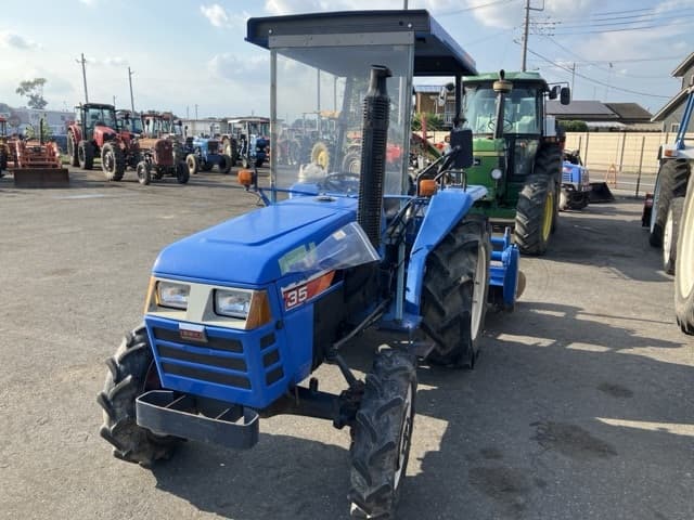 Tractor — Auction (lot 8457-1122)