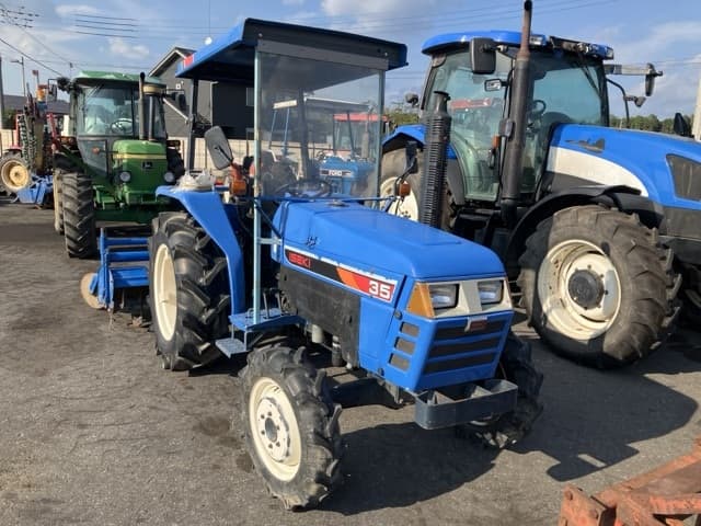 Tractor — Auction (lot 8457-1122)