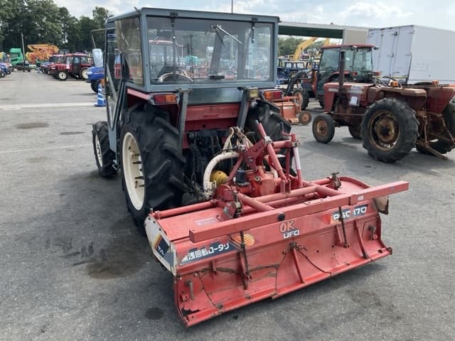 Tractor — Auction (lot 8457-1123)