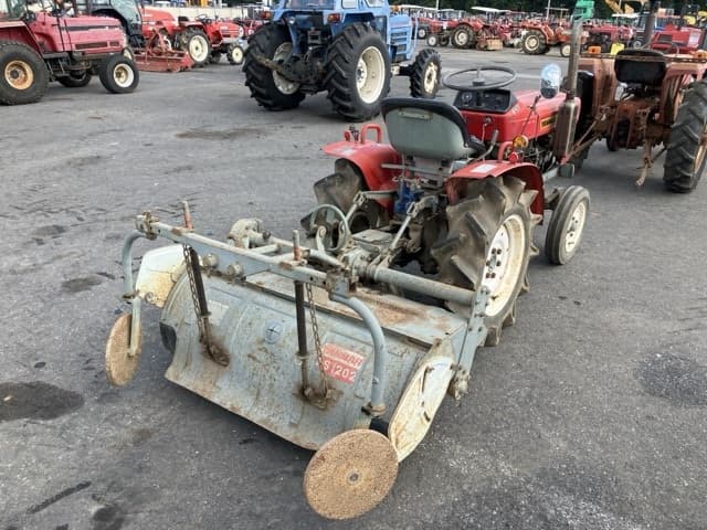 Tractor — Auction (lot 8457-1125)