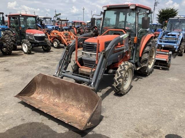 Tractor — Auction (lot 8457-1126)