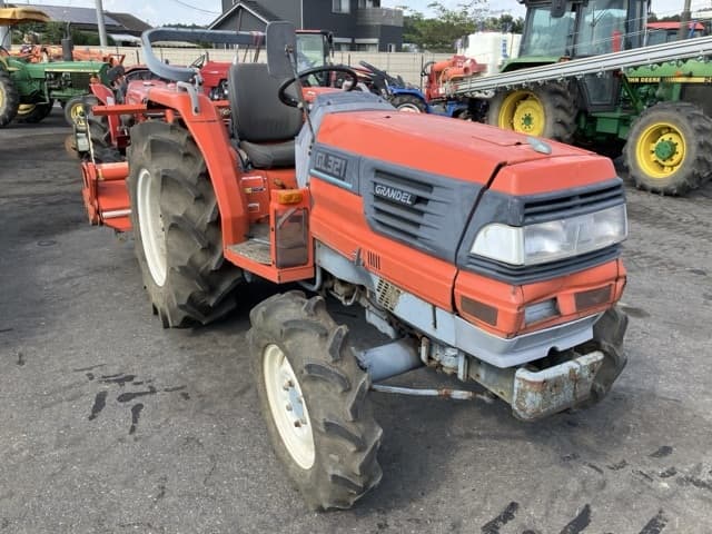 Tractor — Auction (lot 8457-1127)