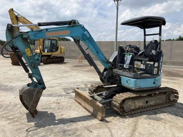 MINI EXCAVATOR — Auction (lot 8457-113)