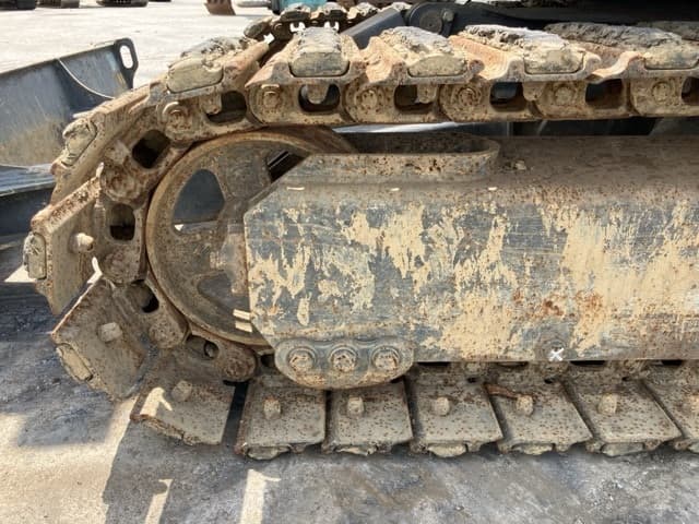 MINI EXCAVATOR — Auction (lot 8457-113)