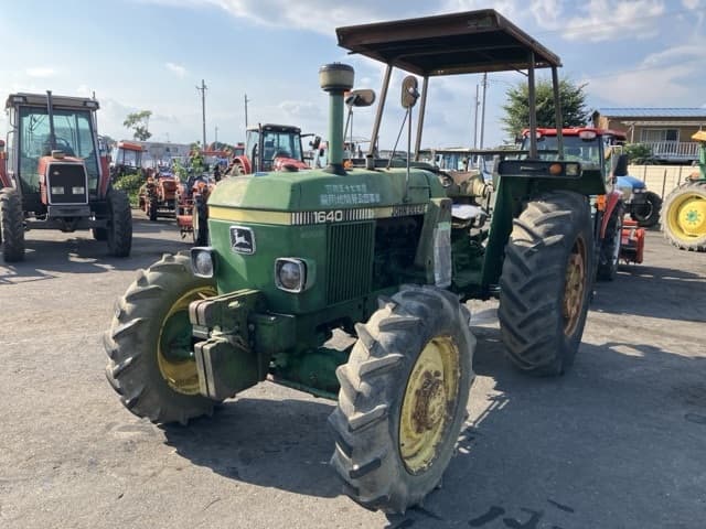Tractor — Auction (lot 8457-1133)