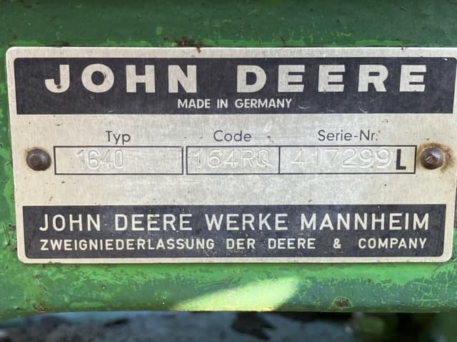 Tractor — Auction (lot 8457-1133)