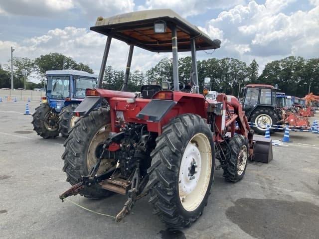 Tractor — Auction (lot 8457-1136)
