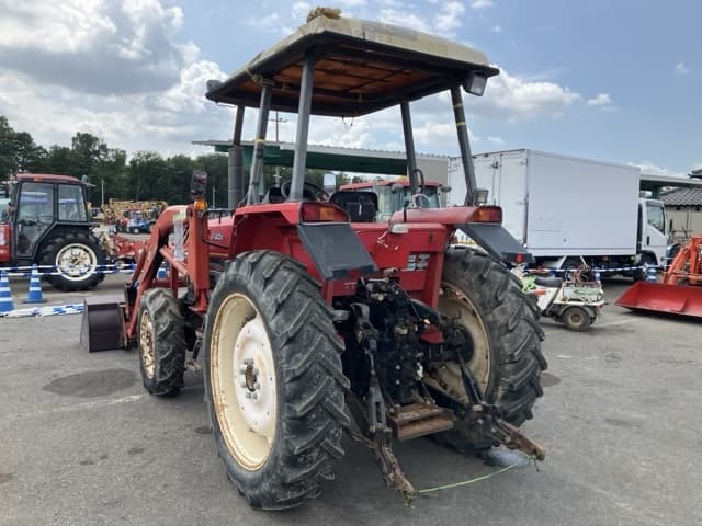 Tractor — Auction (lot 8457-1136)