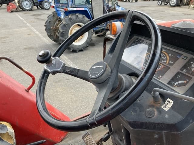 Tractor — Auction (lot 8457-1136)