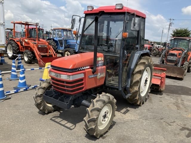 Tractor — Auction (lot 8457-1140)