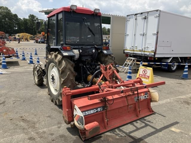 Tractor — Auction (lot 8457-1140)