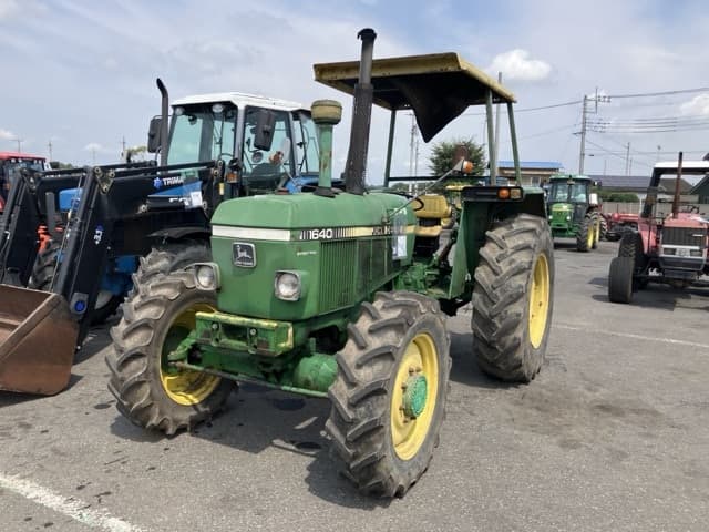 Tractor — Auction (lot 8457-1141)