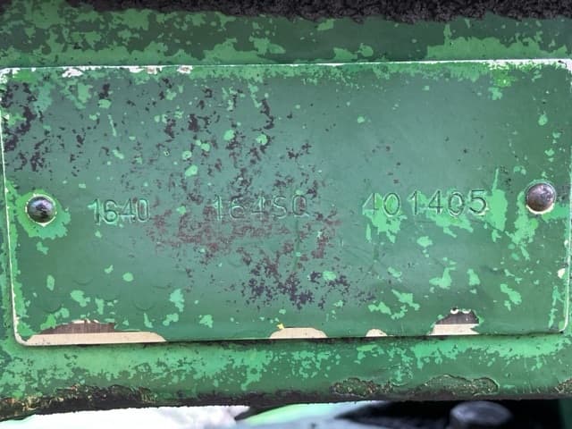 Tractor — Auction (lot 8457-1141)