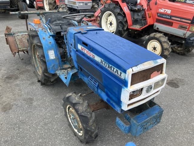 Tractor — Auction (lot 8457-1143)