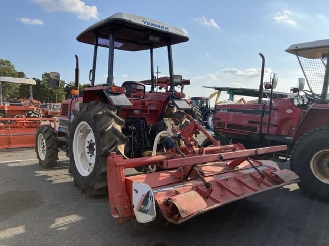 Tractor — Auction (lot 8457-1146)