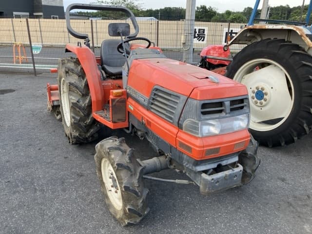 Tractor — Auction (lot 8457-1149)