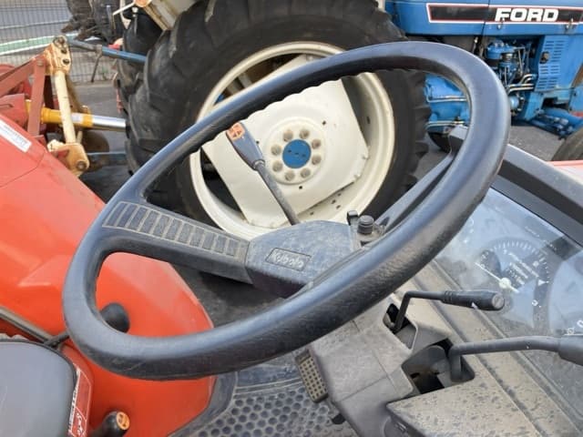 Tractor — Auction (lot 8457-1149)
