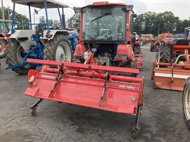 Tractor — Auction (lot 8457-1153)