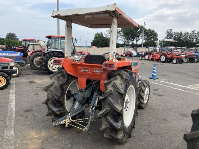 Tractor — Auction (lot 8457-1155)