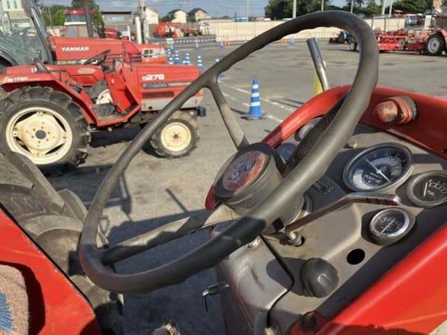 Tractor — Auction (lot 8457-1160)