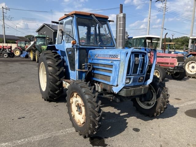 Tractor — Auction (lot 8457-1161)