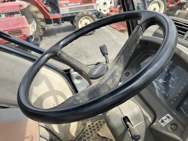 Tractor — Auction (lot 8457-1162)
