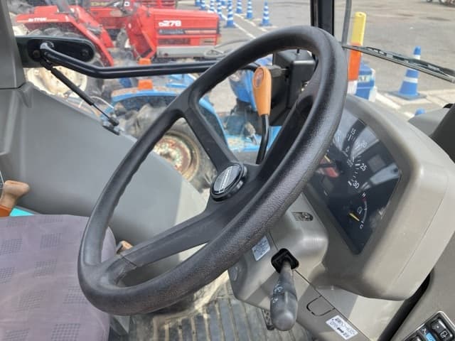 Tractor — Auction (lot 8457-1163)