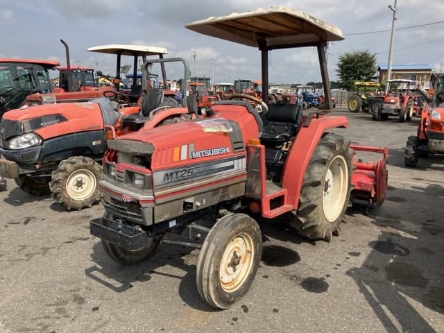 Tractor — Auction (lot 8457-1173)