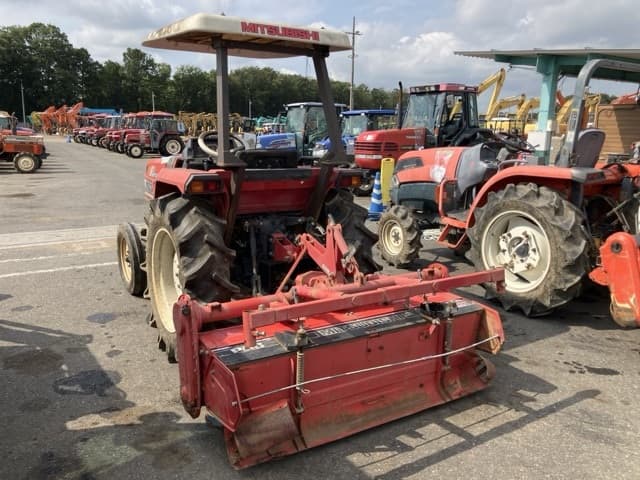 Tractor — Auction (lot 8457-1173)