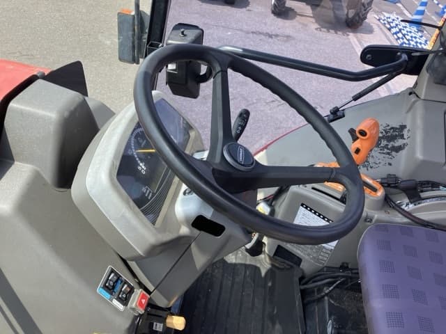 Tractor — Auction (lot 8457-1174)