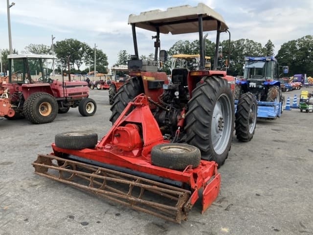 Tractor — Auction (lot 8457-1176)