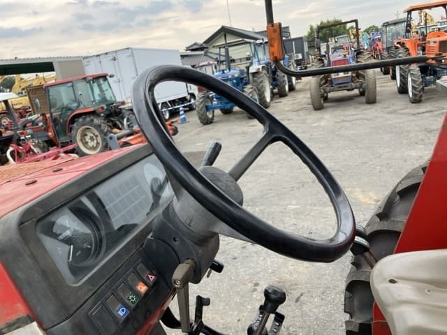 Tractor — Auction (lot 8457-1176)