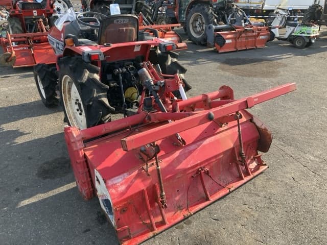 Tractor — Auction (lot 8457-1177)