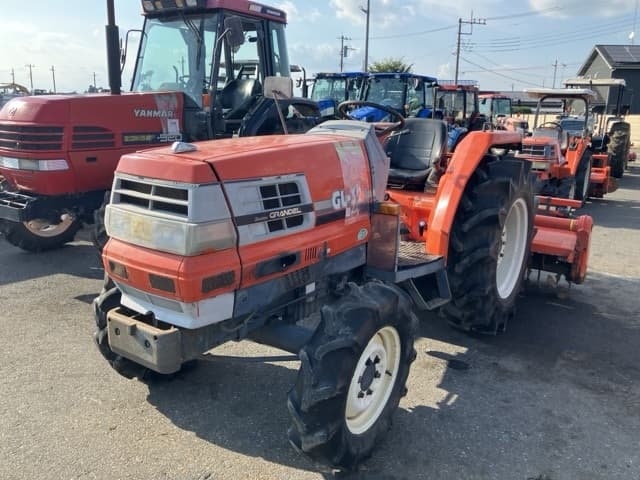 Tractor — Auction (lot 8457-1179)
