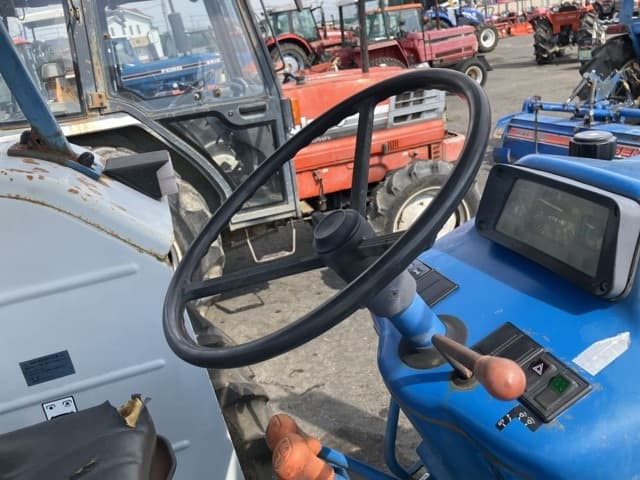Tractor — Auction (lot 8457-1181)