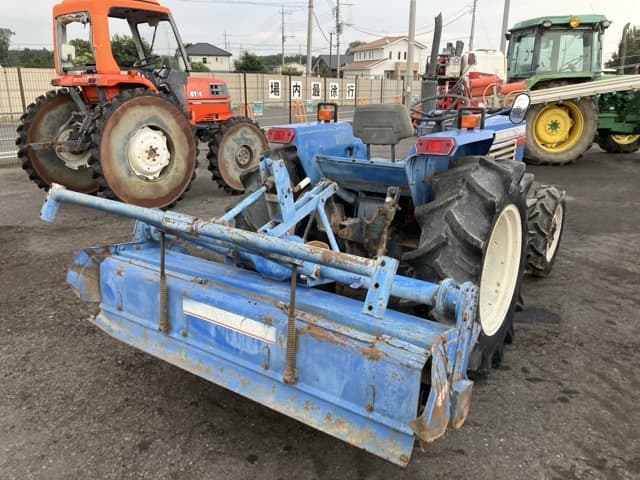 Tractor — Auction (lot 8457-1182)