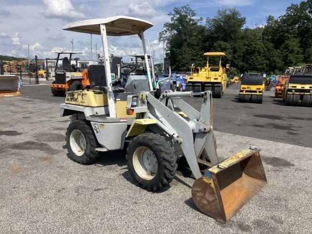 MINI WHEEL LOADER — Auction (lot 8457-119)
