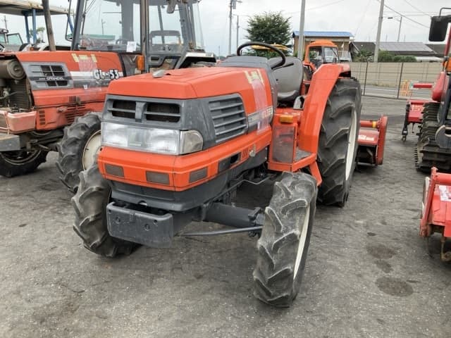 Tractor — Auction (lot 8457-1192)