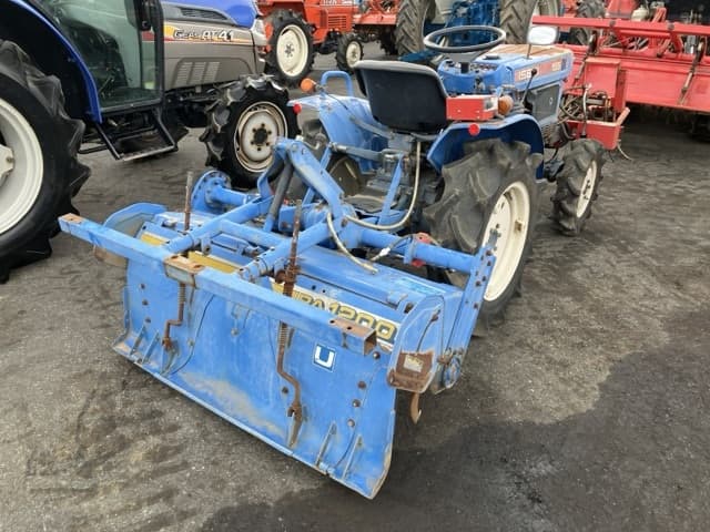 Tractor — Auction (lot 8457-1194)