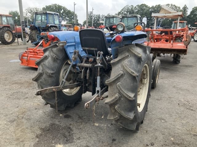 Tractor — Auction (lot 8457-1196)