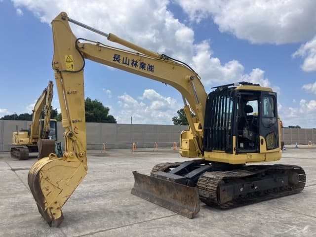 EXCAVATOR — Auction (lot 8457-12)