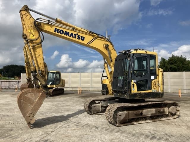EXCAVATOR — Auction (lot 8457-120)