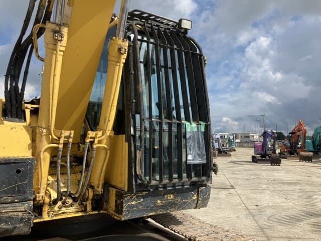EXCAVATOR — Auction (lot 8457-120)