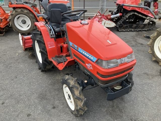 Tractor — Auction (lot 8457-1200)